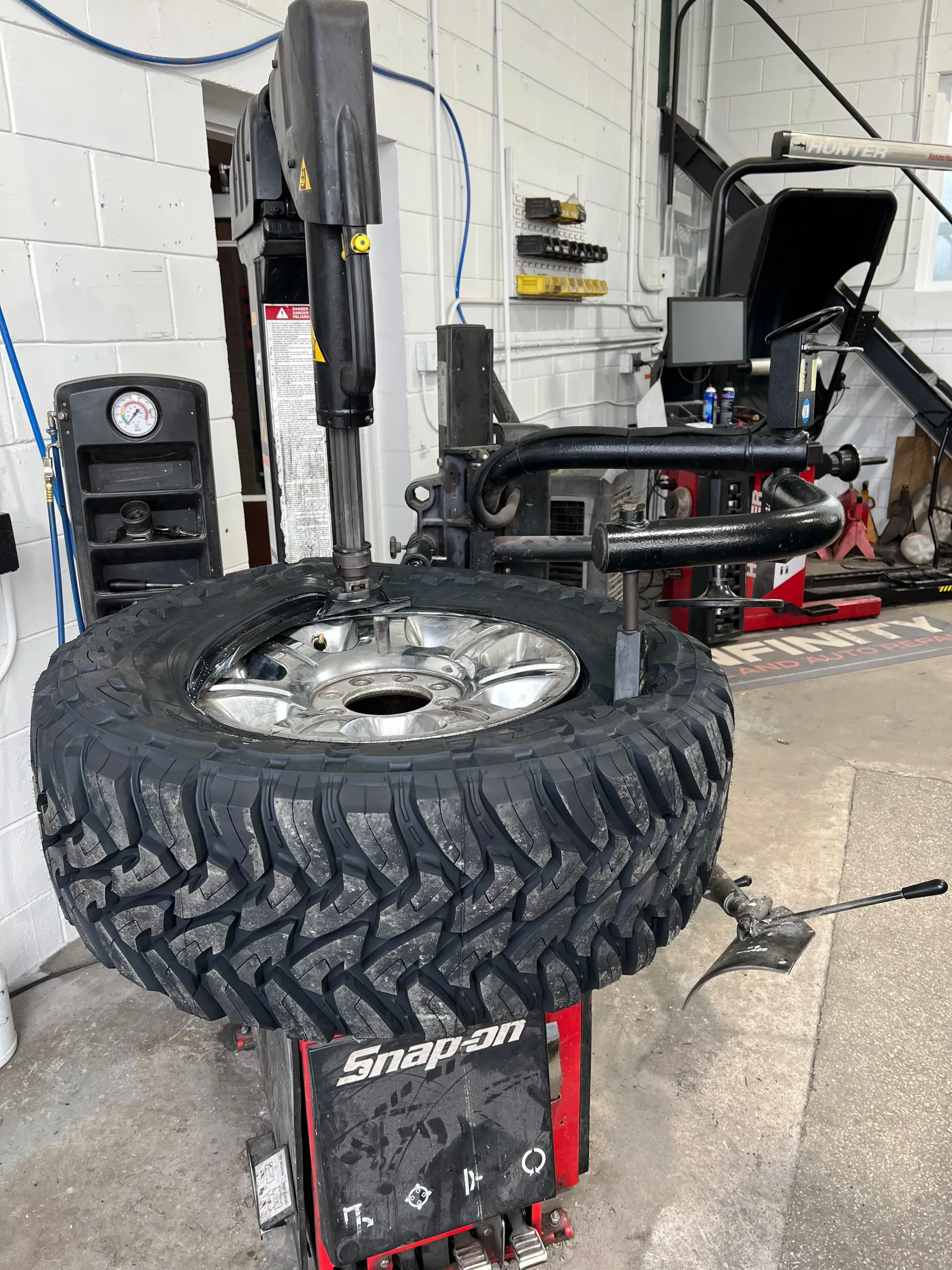 Infinity Tires and Auto Repair in Mulberry, FL
