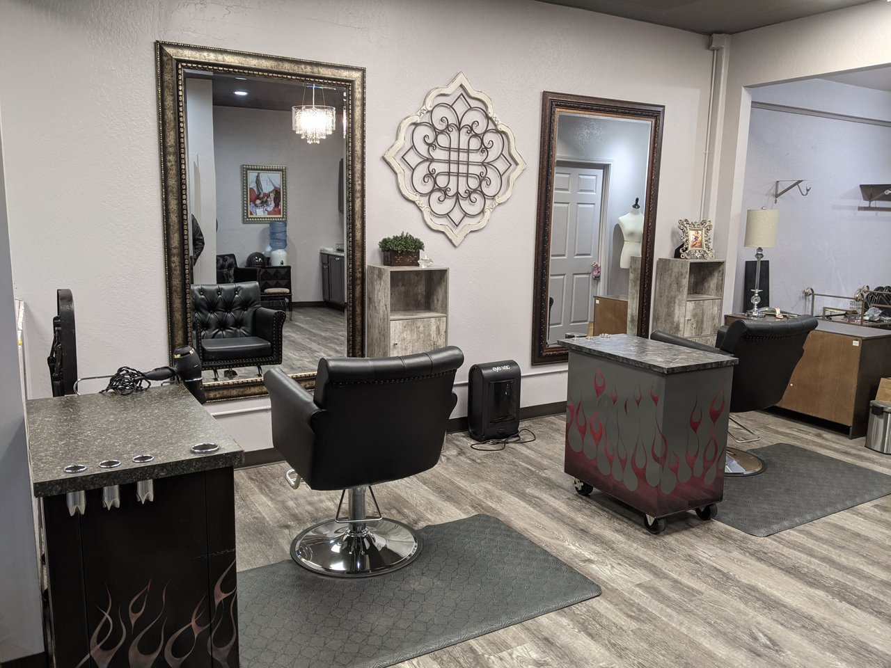 Divas Beauty Studio & Spa in Marina, CA