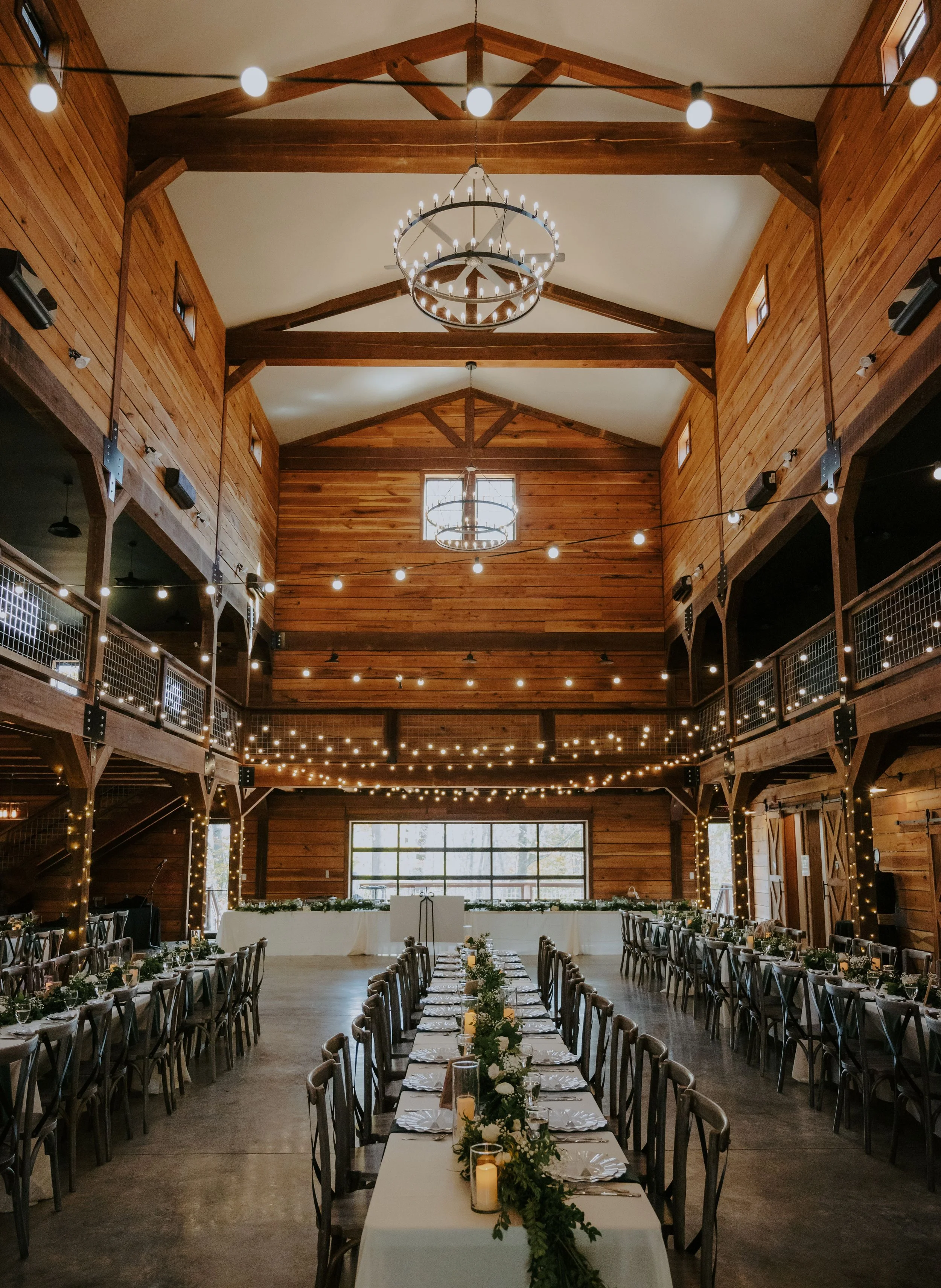 3 Fat Labs Wedding & Event Barn in Greencastle, IN (2)