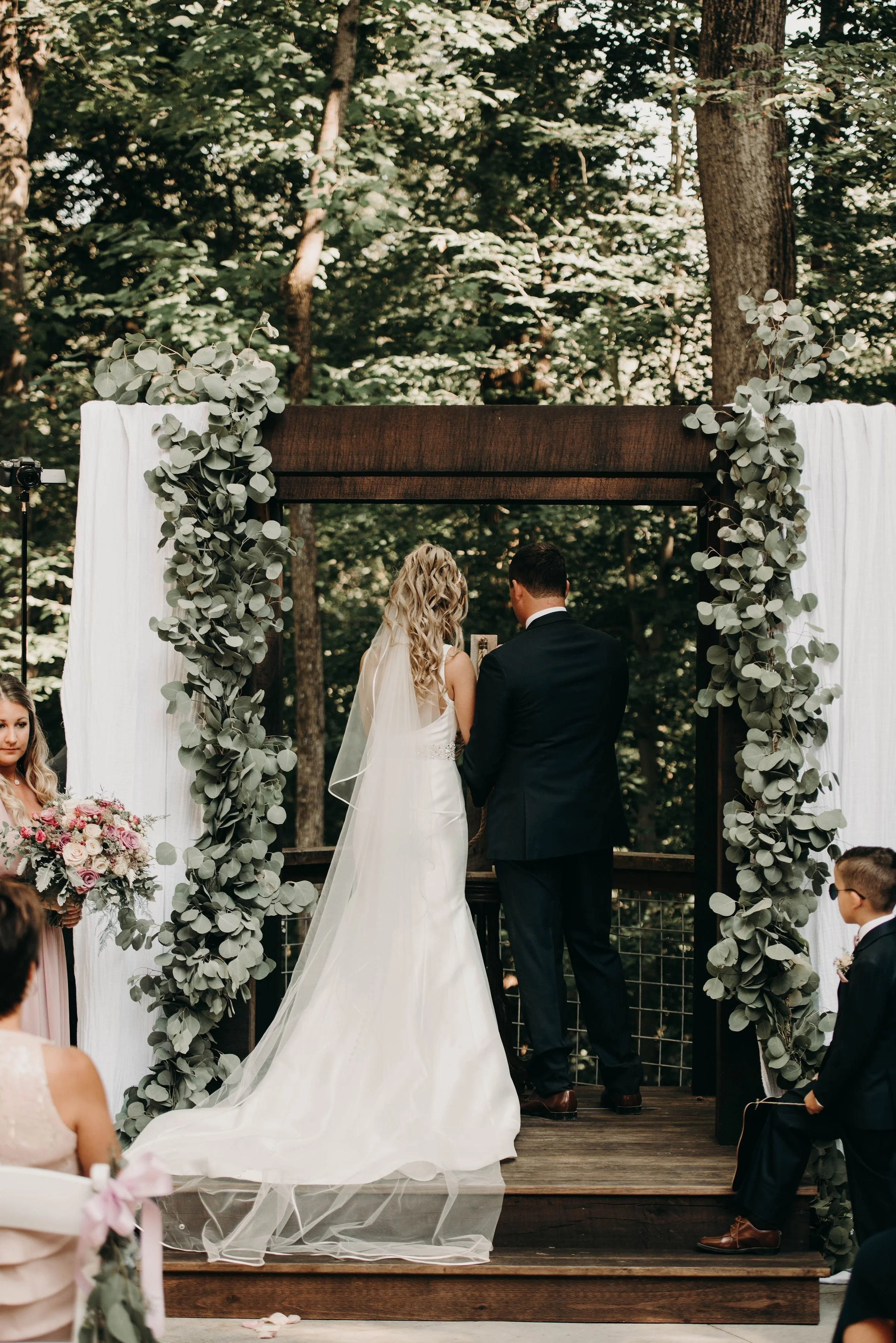 3 Fat Labs Wedding & Event Barn in Greencastle, IN (4)