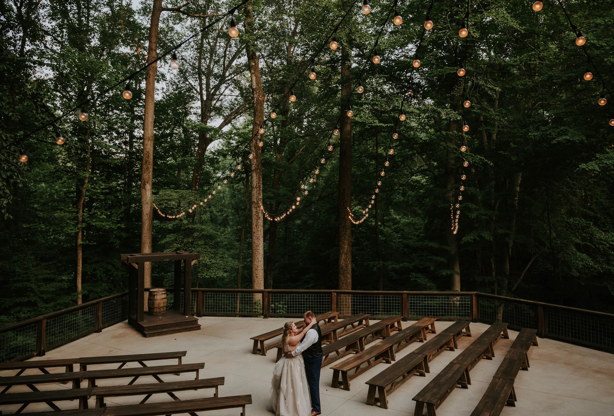 3 Fat Labs Wedding & Event Barn in Greencastle, IN (5)