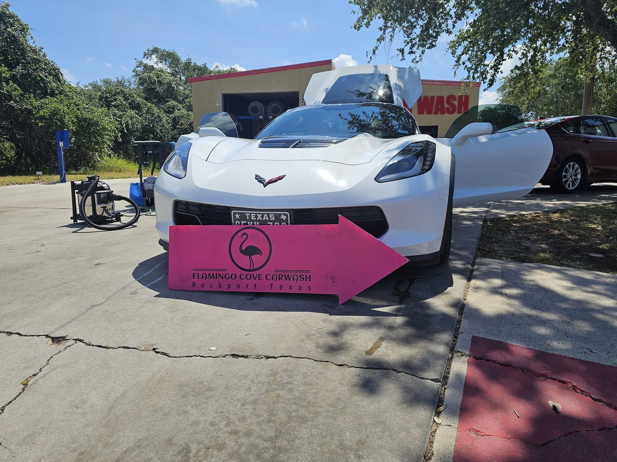 Flamingo Cove Carwash in Rockport, TX (4)