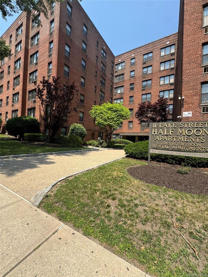 Howard Hanna Rand Realty White Plains in White Plains, NY