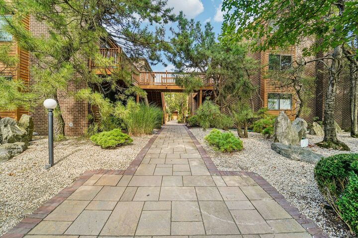 Howard Hanna Rand Realty White Plains in White Plains, NY (3)