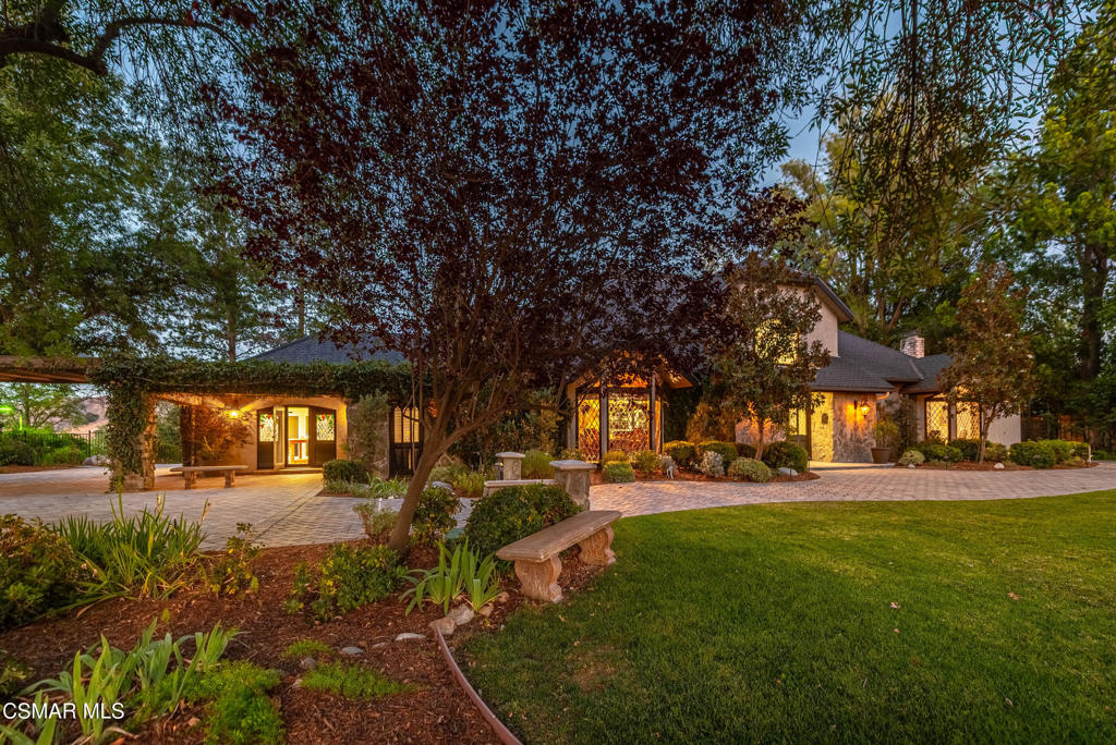 Debra O'Neill, Re/Max Terrasol in Calabasas, CA