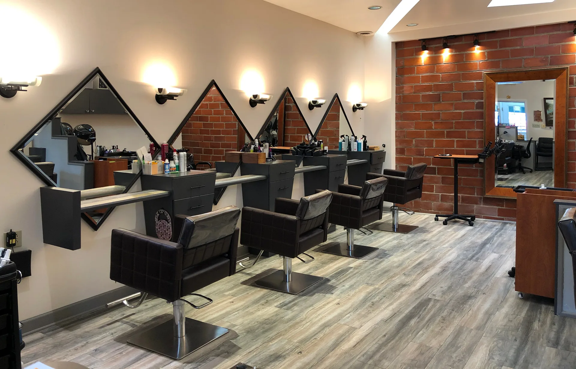 10 West Salon in Chagrin Falls, OH