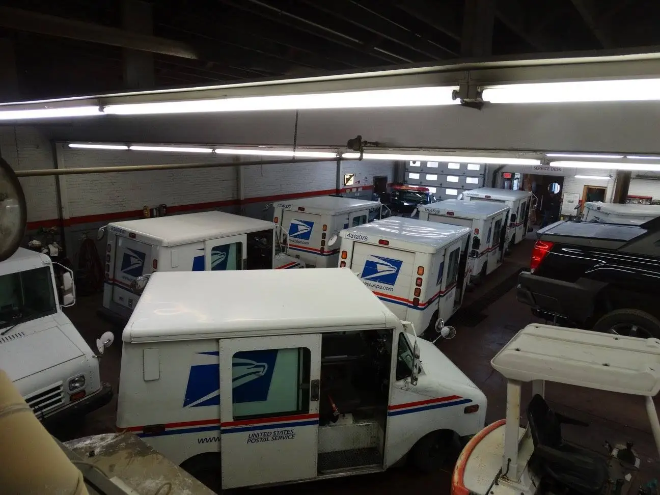 Pat Doll Automotive LLC in Hartford, WI (5)