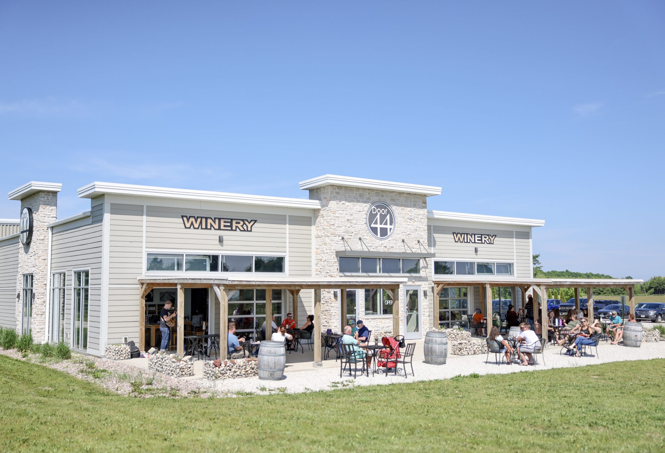 Parallel 44 Vineyard & Winery - Relocated to Sturgeon Bay in Kewaunee, WI (3)