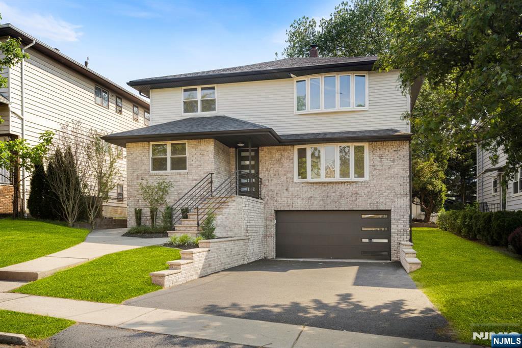 Ryan D'Errico, Calabrese Realty in Cliffside Park, NJ (2)
