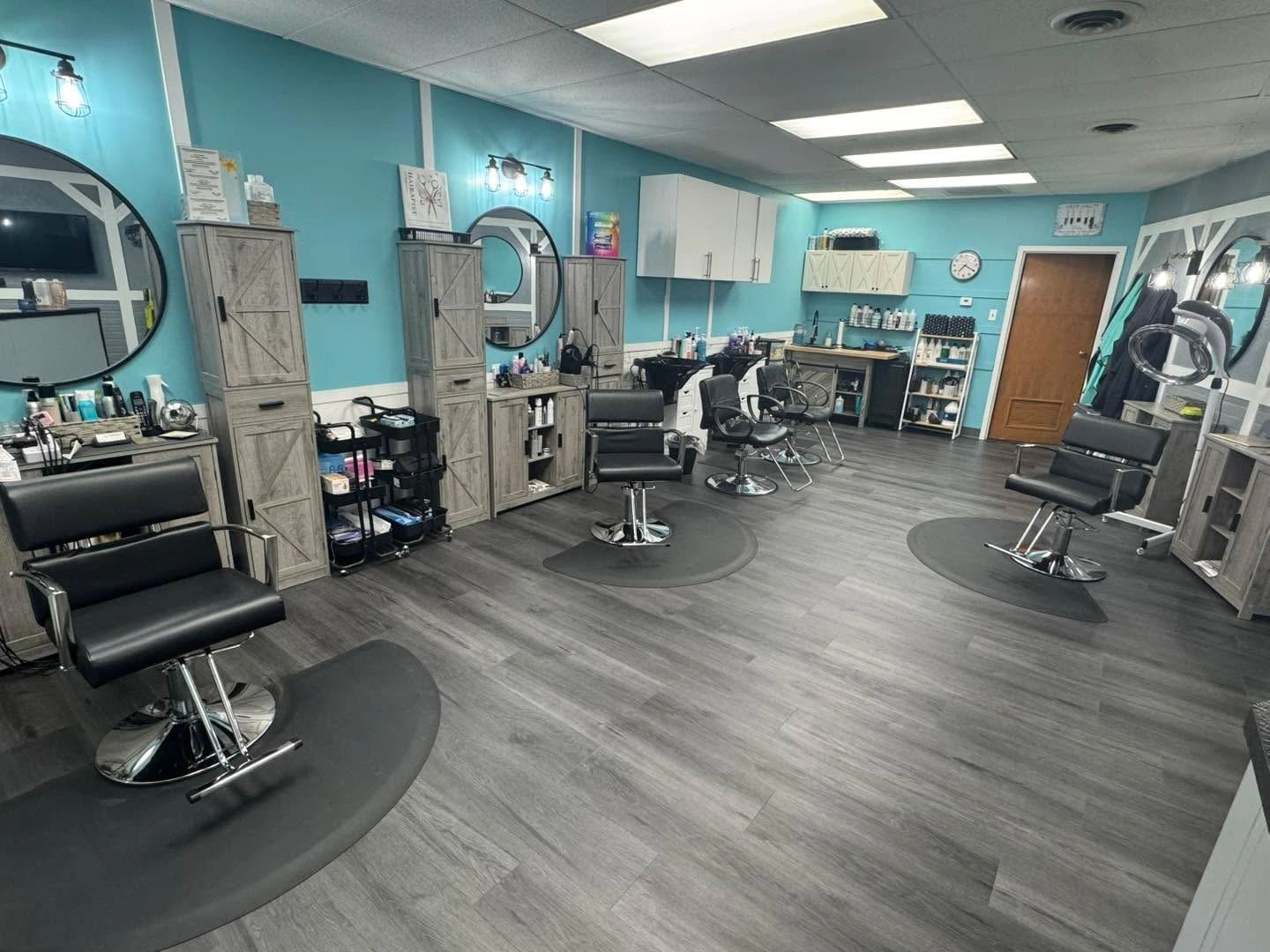 Crossroads Salon in Kettering, OH
