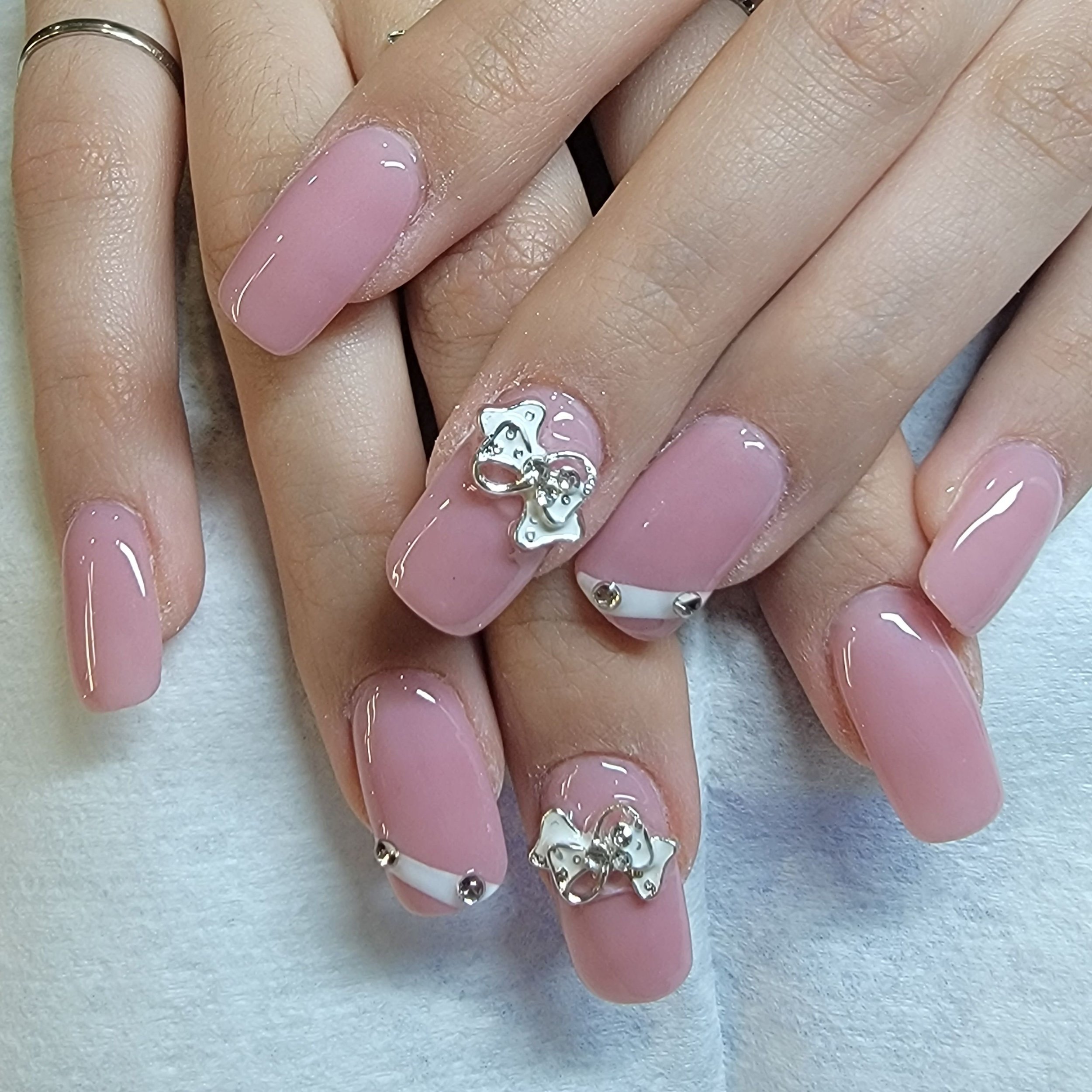Efi's Nails in Madison, WI
