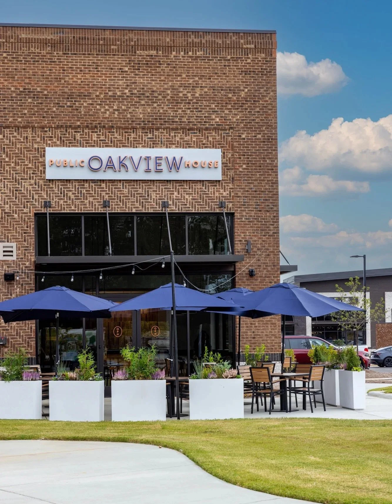 Oakview Public House in Holly Springs, NC (2)