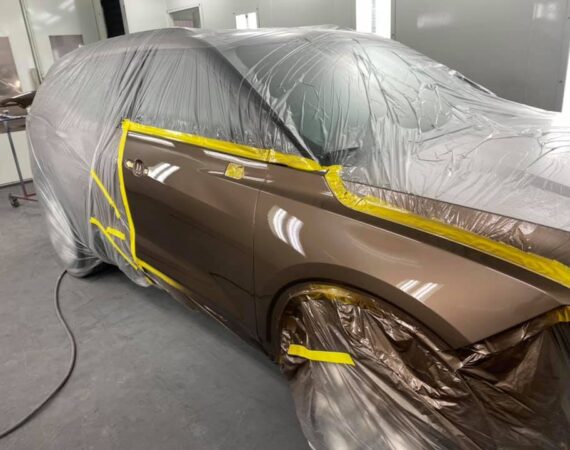 Eric's Auto Body LLC in Marinette, WI
