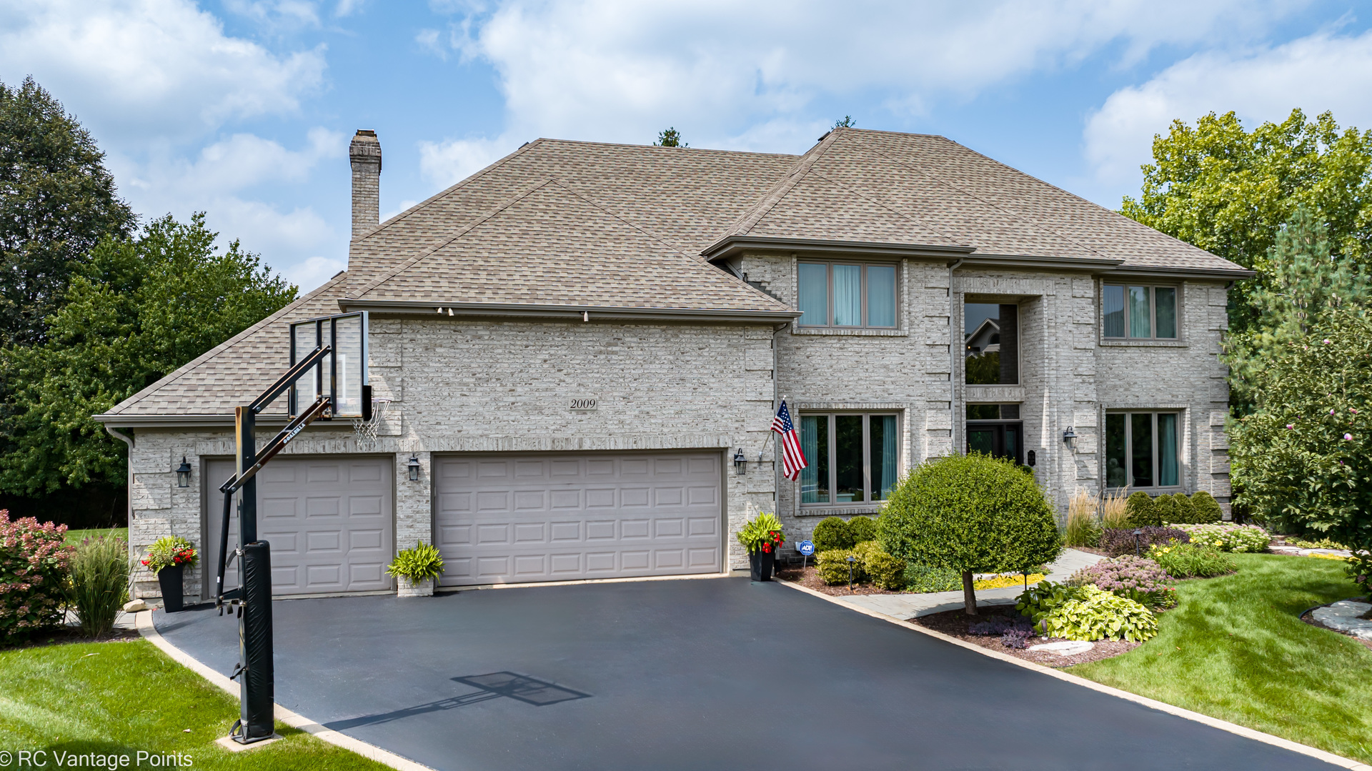 Tatiana Hernandez in Glen Ellyn, IL