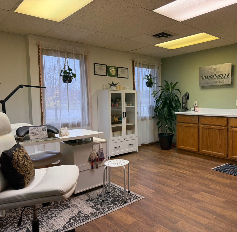 BombChelle Nail Room in Neenah, WI