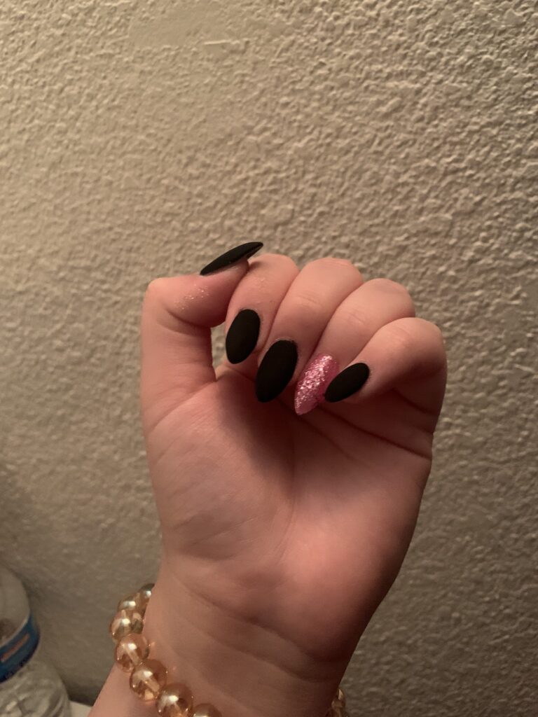 Angie Nails in El Centro, CA (3)
