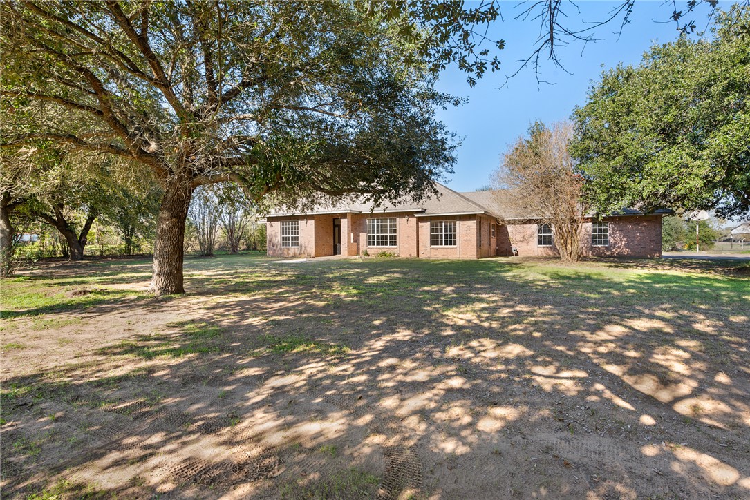 Kristi Fox Realtor, Real Estate Group in Bryan, TX (4)