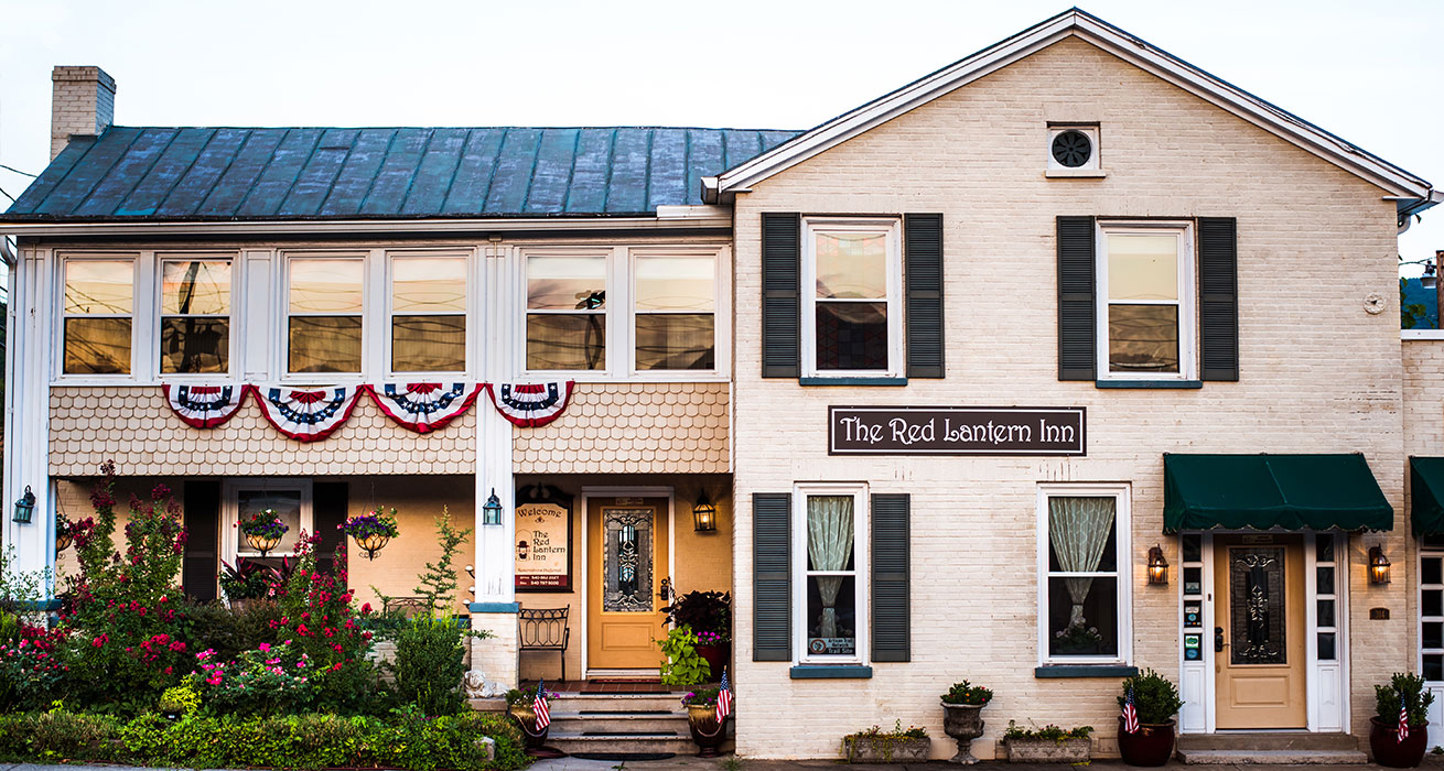 The Red Lantern Inn in Clifton Forge, VA