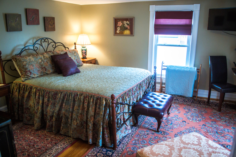 The Red Lantern Inn in Clifton Forge, VA (2)