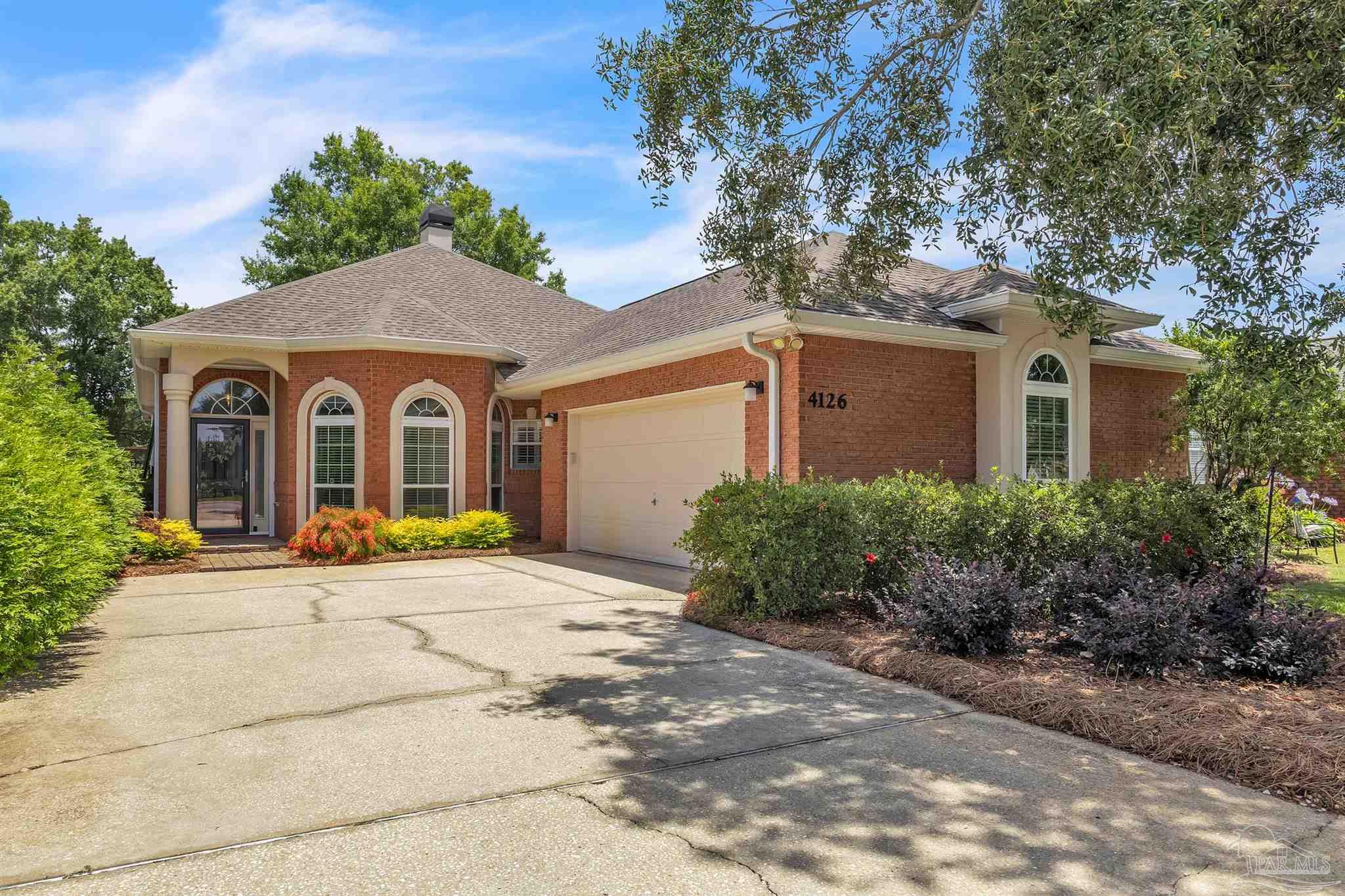 Pepper White, Realtor, Coastal Collective Group in Pensacola Beach, FL (4)