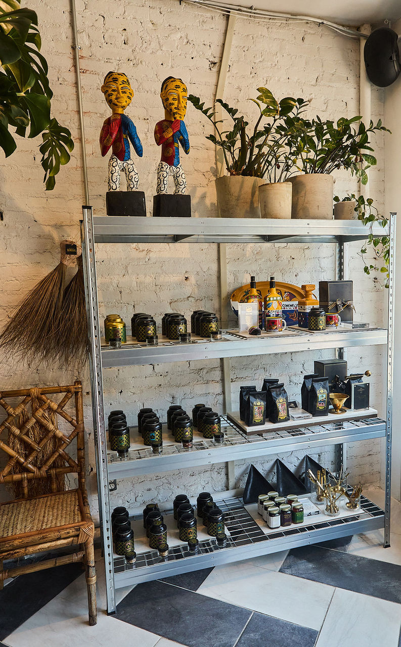 Marche Rue Dix Shop & Beauty Salon in Brooklyn, NY (3)