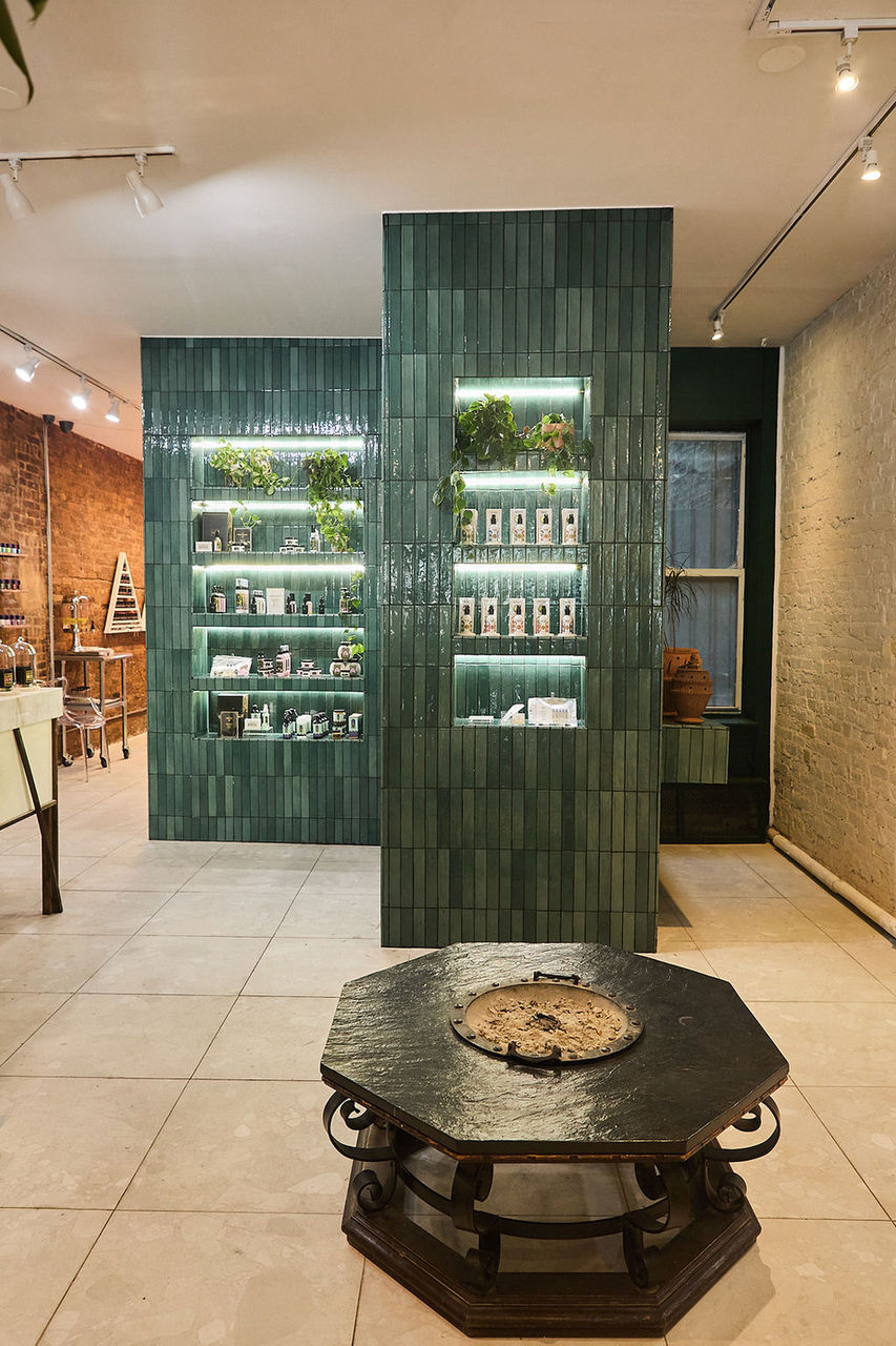 Marche Rue Dix Shop & Beauty Salon in Brooklyn, NY (5)