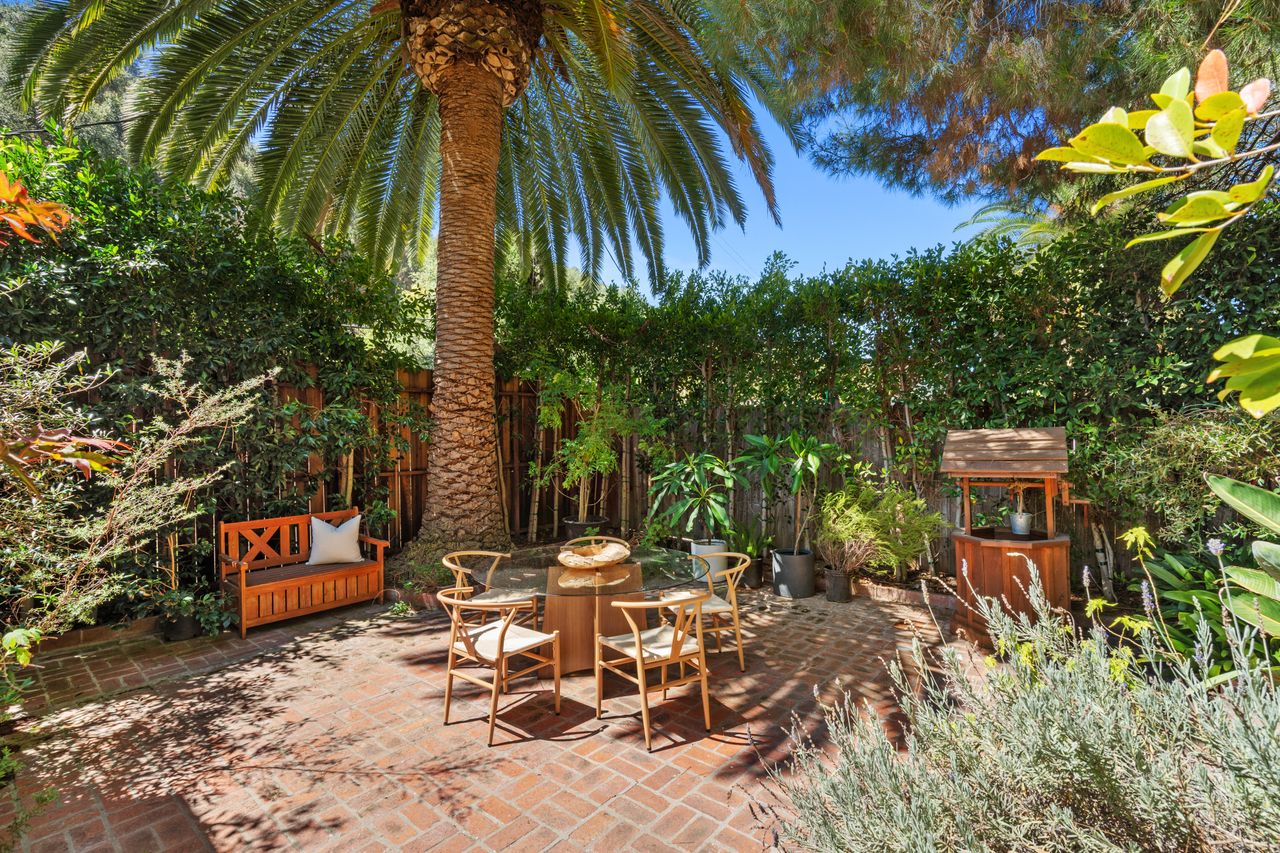 Christophe Choo Coldwell Banker Realty in Beverly Hills, CA (5)