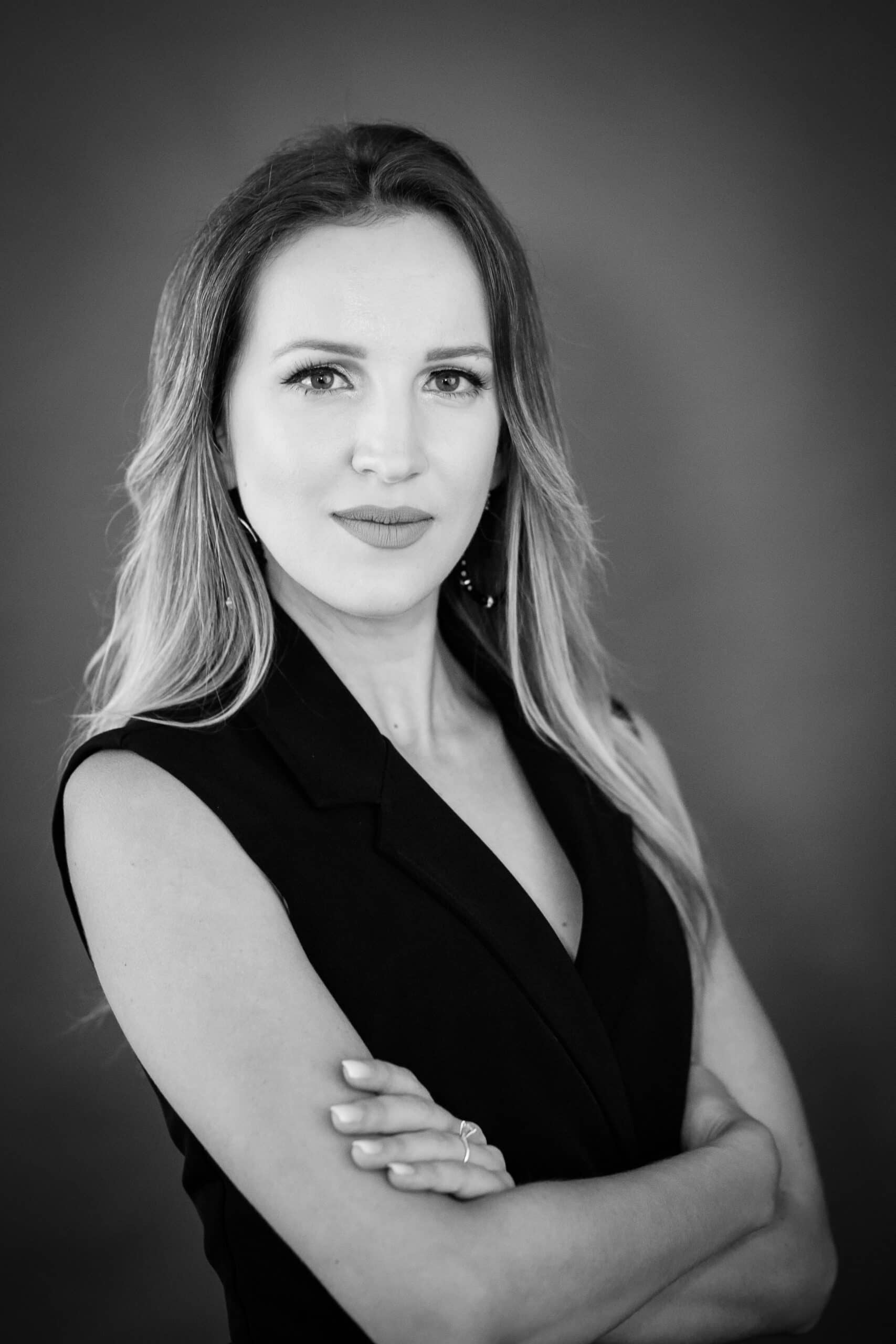 Julia Fitch - ELUX Real Estate Group | Compass in Austin, TX (2)