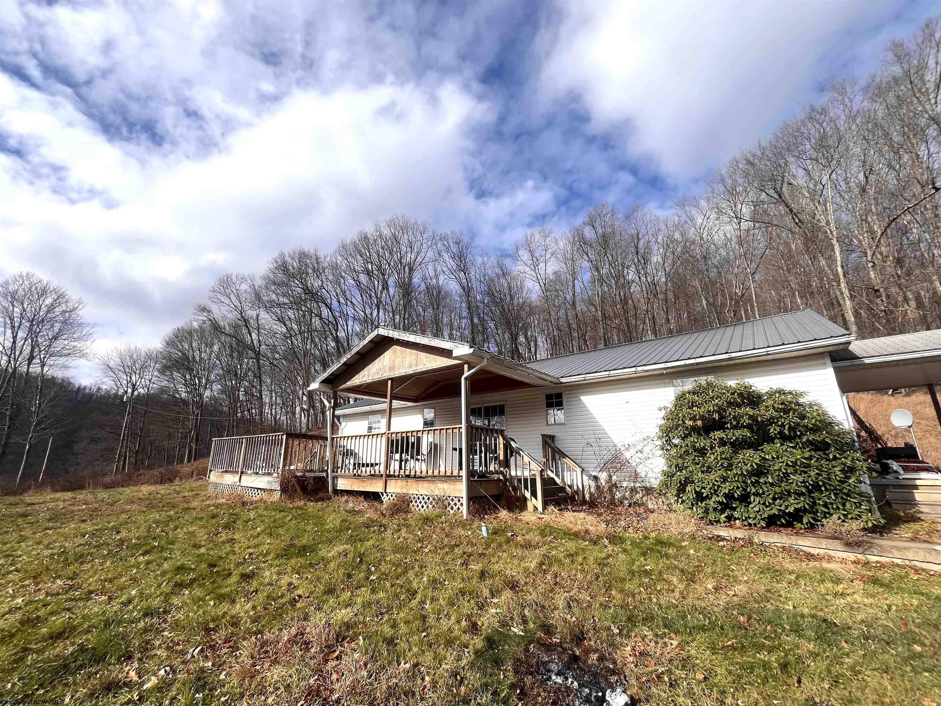 Houses & More Real Estate in Kingwood, WV
