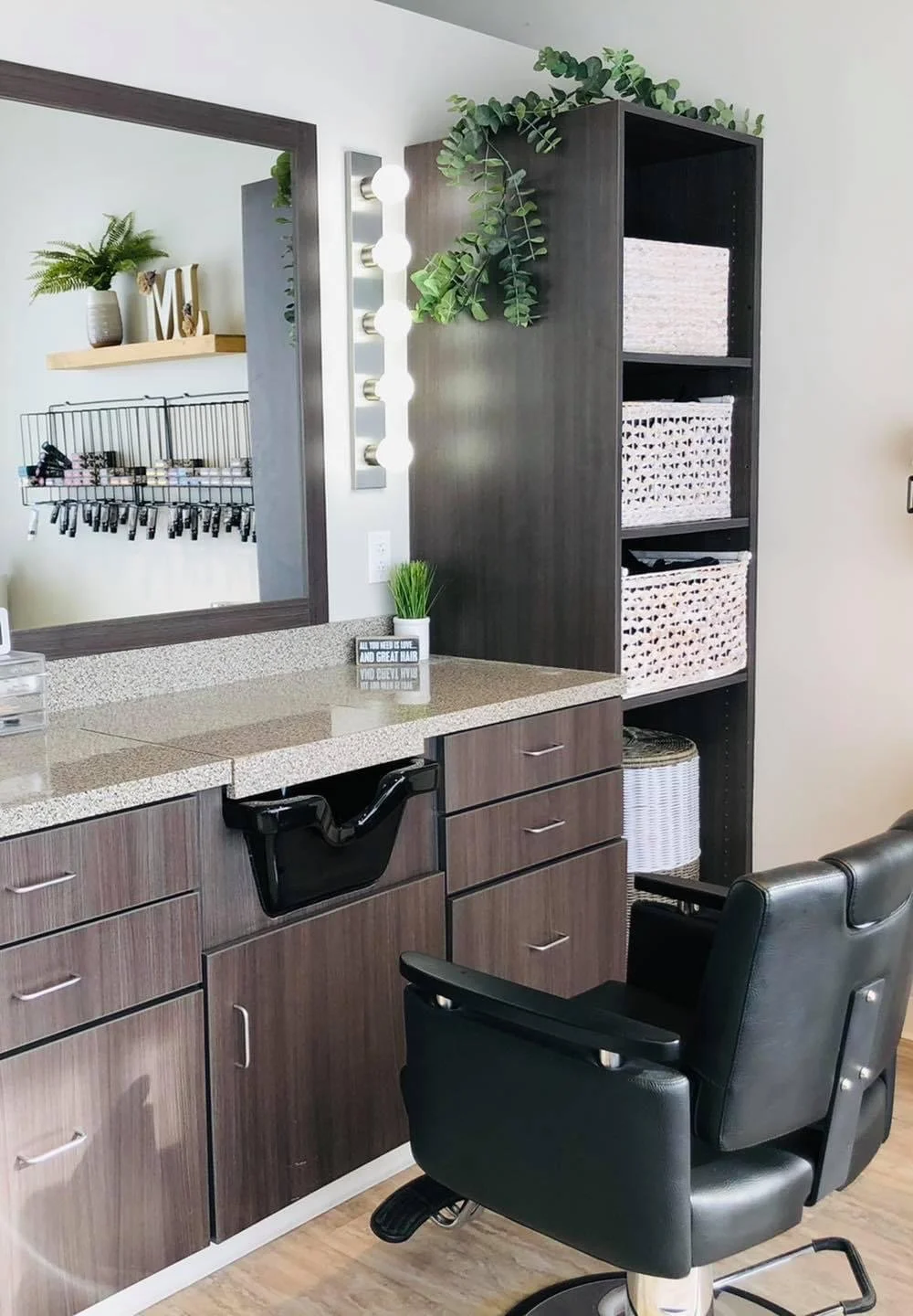Jennifer Marie’s Hair Studio in Mentor, OH (3)
