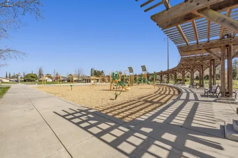 Marlo Jones | Compass | DRE 02092473 | REALTOR® & RELOCATION SPECIALIST in San Jose, CA (2)