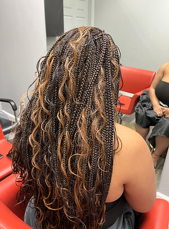 Nawel Braiding and More in Dallas, TX (2)