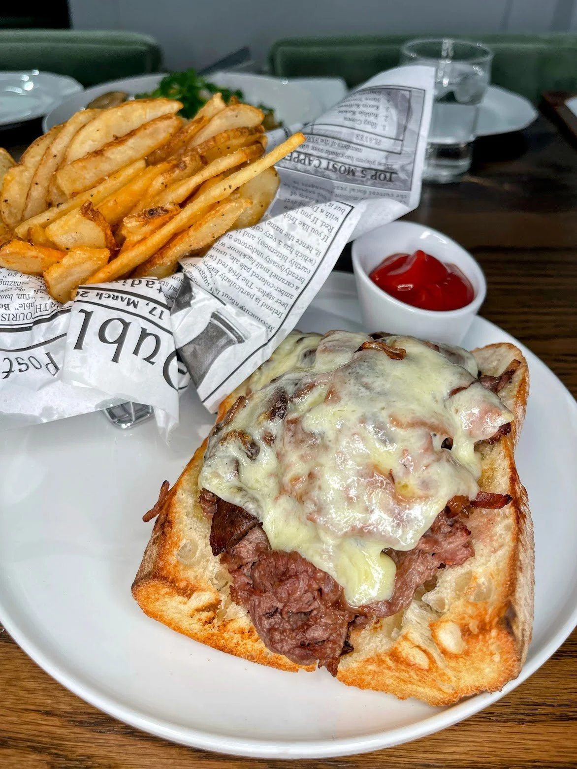 Eddie’s Bistro & Bar in Oyster Bay, NY (6)