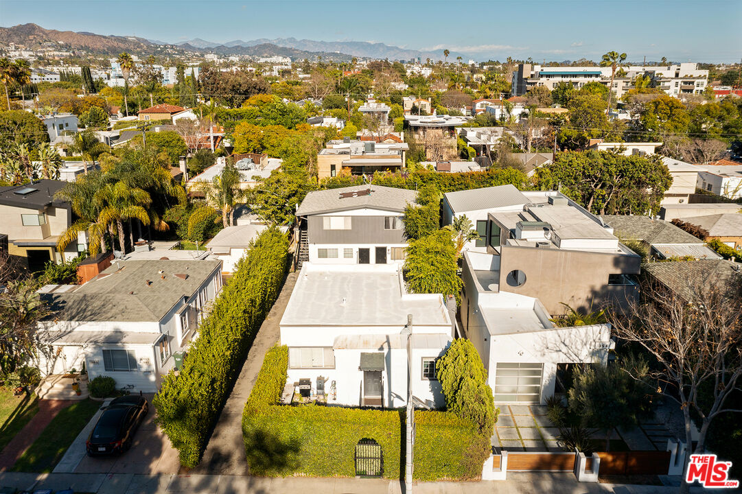 Brock & Lori Harris Real Estate Team in Los Angeles, CA (2)