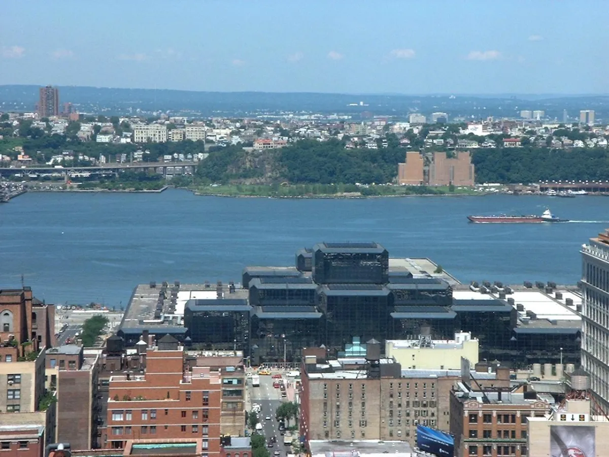 Ilya Rashkovskiy, Realtor in Hoboken, NJ (3)