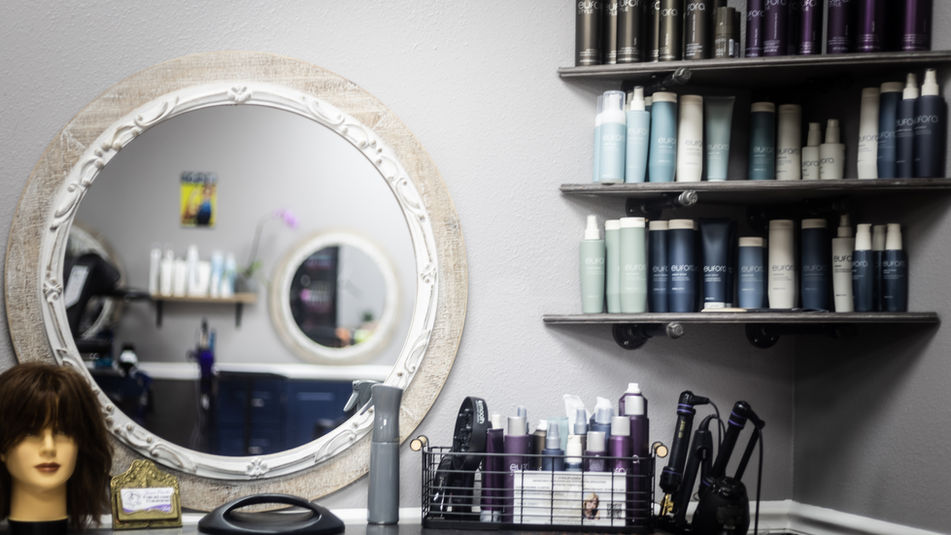 Karisma Full Service Beauty Salon in Spring Hill, FL (5)