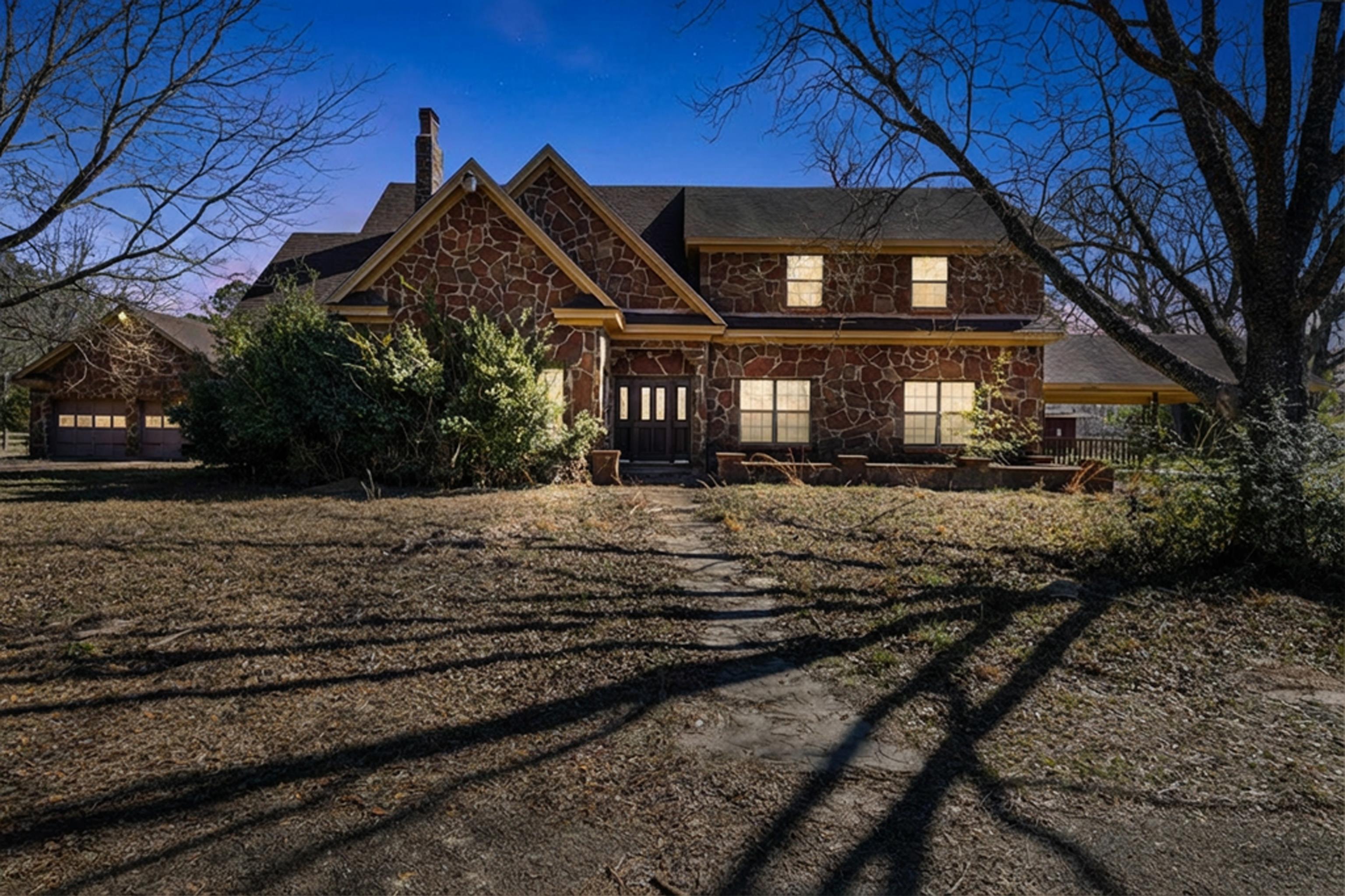 Clayton Realty Solutions in Hallsville, TX (2)