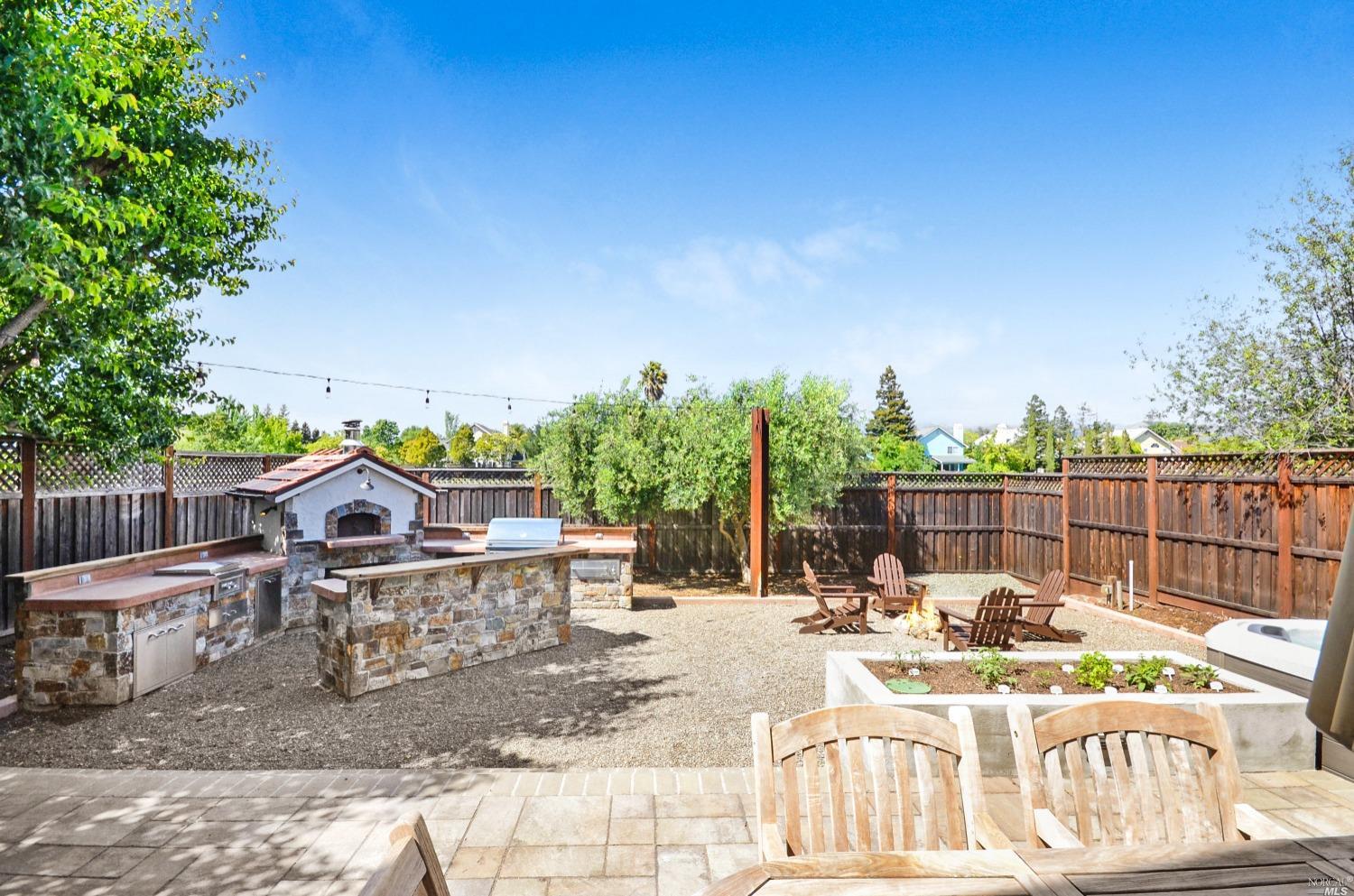 Suzanne Ashimine Realtor, Real Estate Agent in Sonoma Valley | Compass in Sonoma, CA (3)