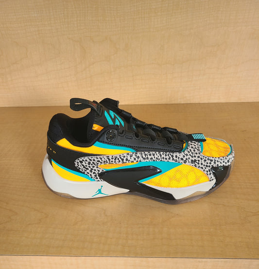 Cultures Shoes and Apparel in Logan, WV (4)