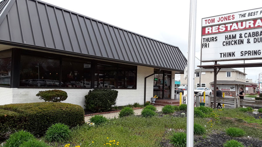 Tom Jones Family Restaurant in Brookhaven, PA (2)
