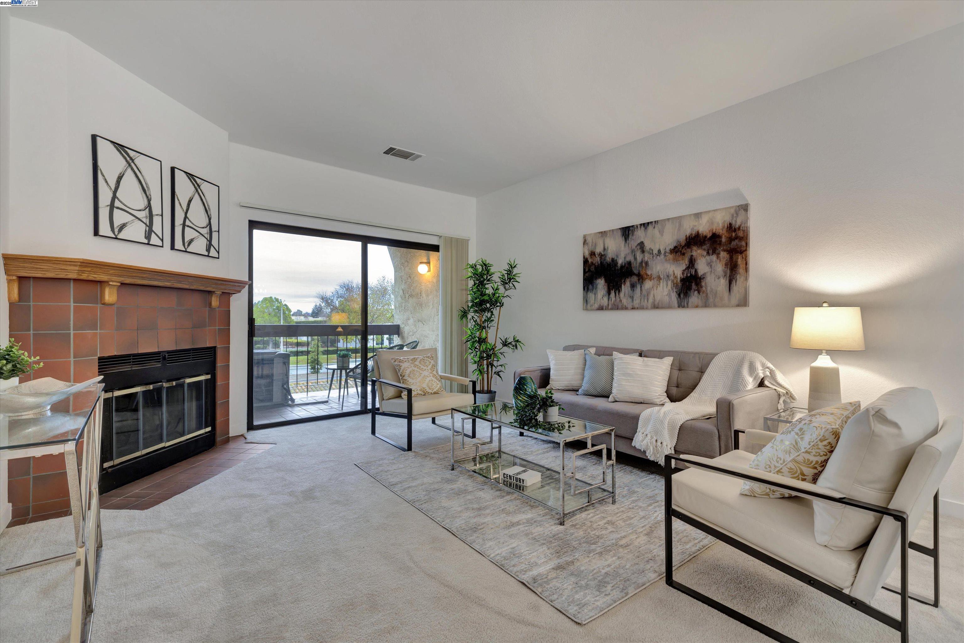 Moni Shah, Realtor in Fremont, CA (2)
