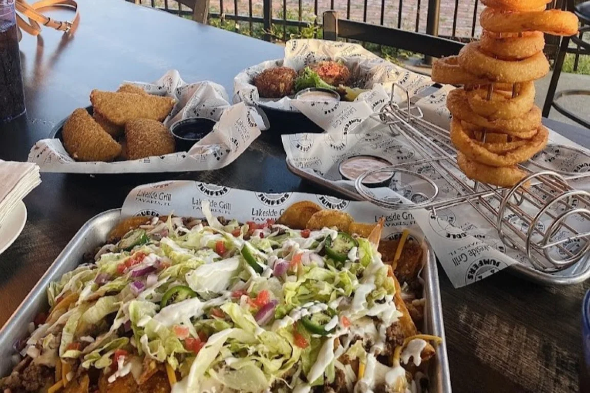 Puddle Jumpers Lakeside Grill & Bar in Tavares, FL (3)