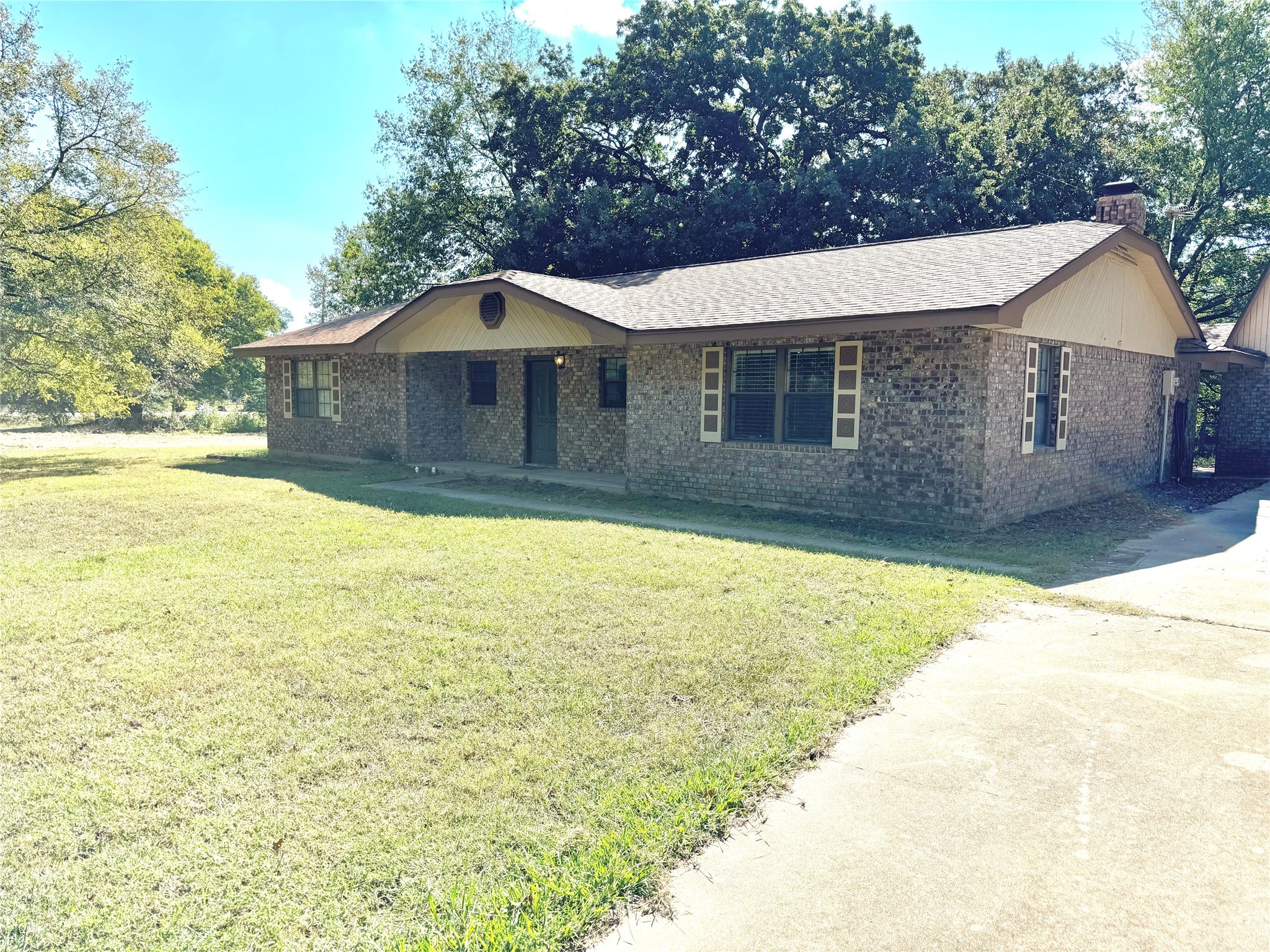 Bonham Land & Ranches Real Estate Group in Bonham, TX (2)