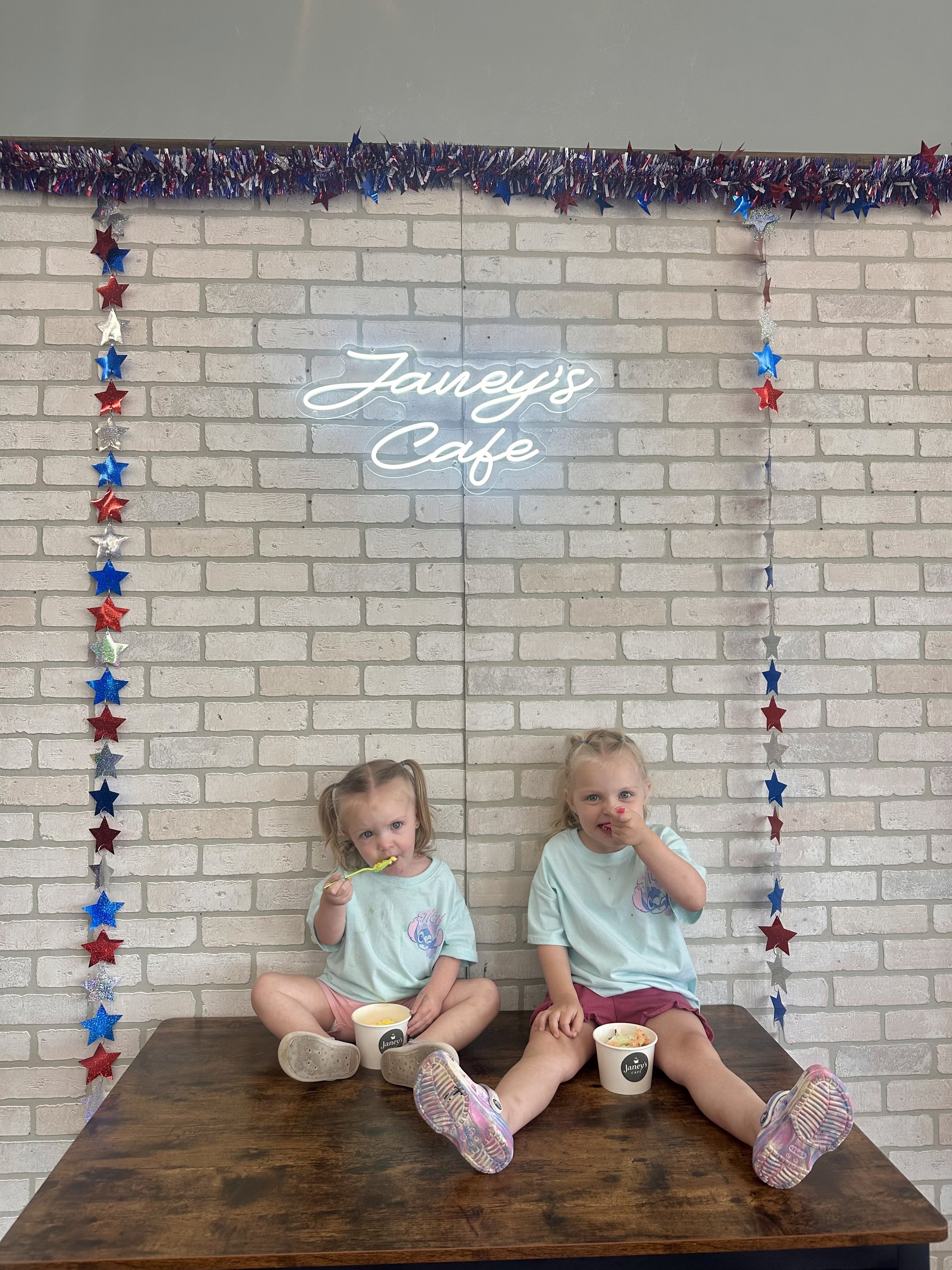 Janey's Cafe in Coleman, WI (3)