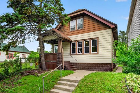Riverwest Realty Milwaukee in Milwaukee, WI