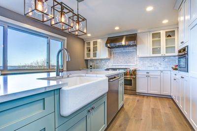 Pileggi Real Estate Group LLC in Howey-In-The-Hills, FL