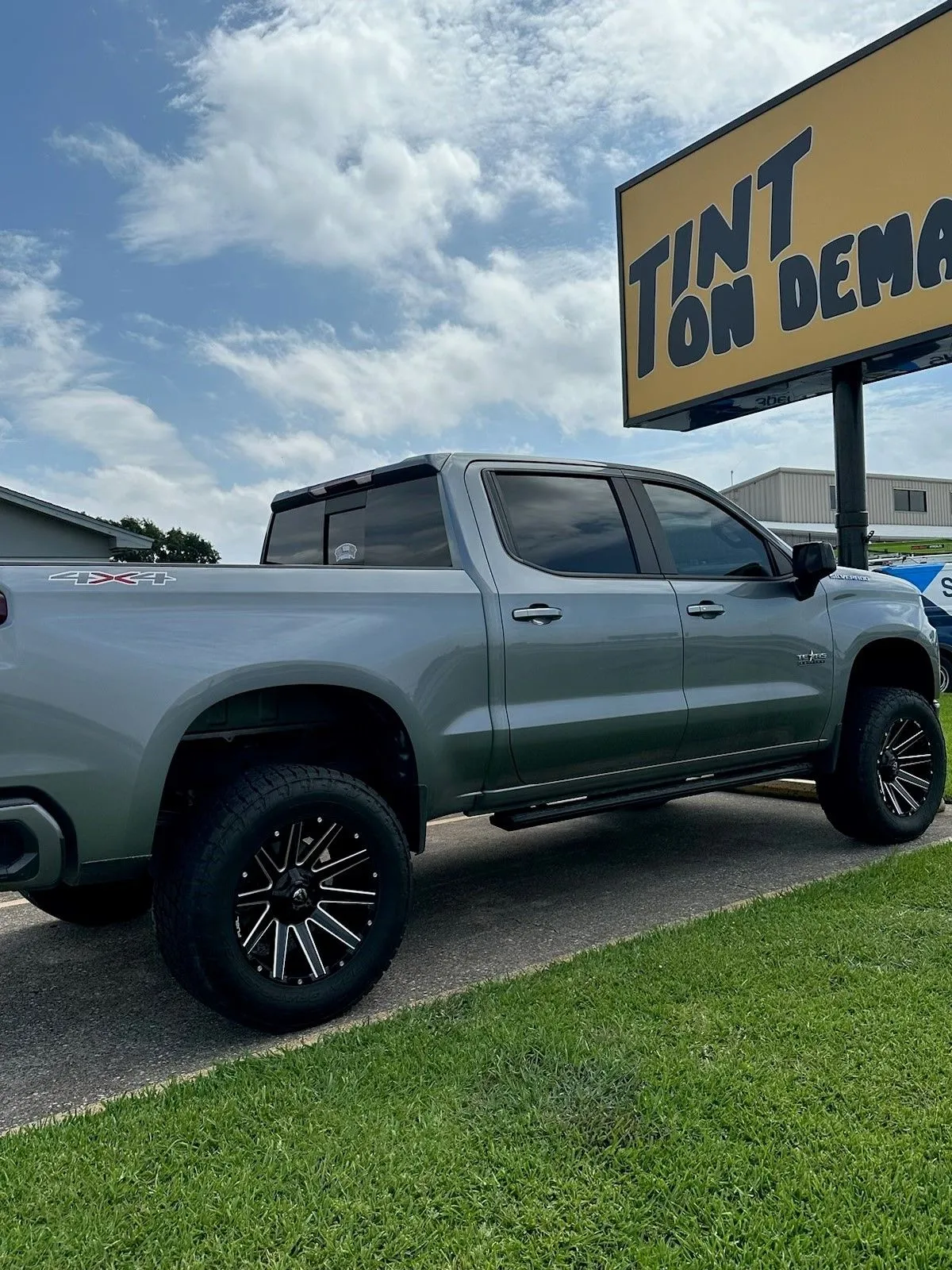 Tint On Demand in Nederland, TX (3)