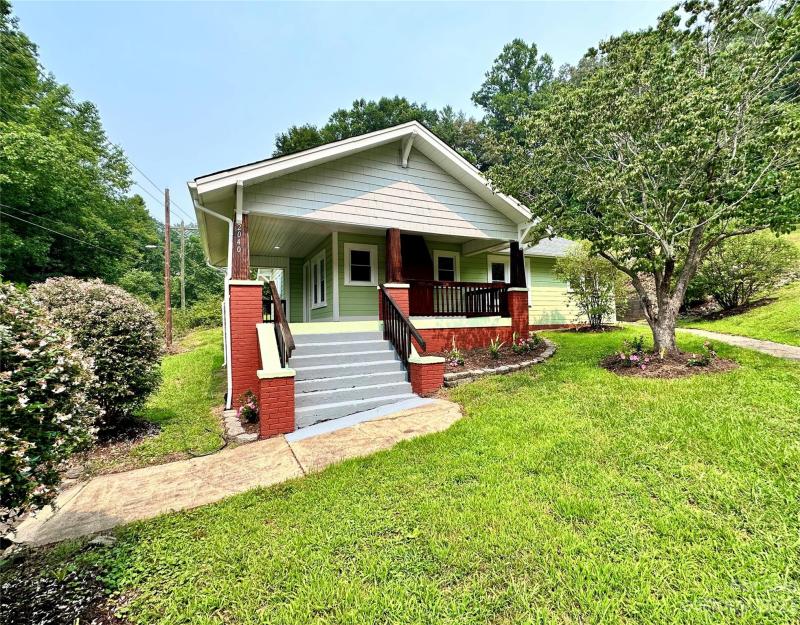 Rus/D Real Estate Brokers – Realtors® in Morganton in Glen Alpine, NC (5)