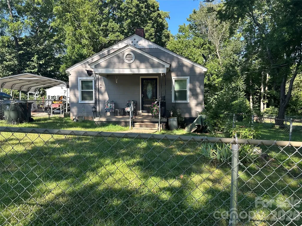 Giving Tree Realty in Charlotte, NC (4)