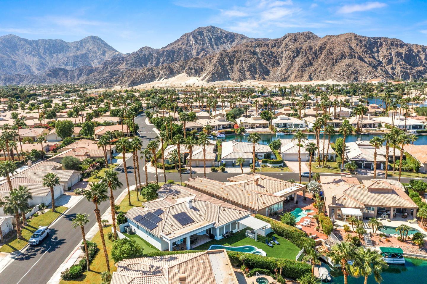 Amirah Halum Real Estate Group | COMPASS | DRE# 01945548 in Palm Desert, CA (6)